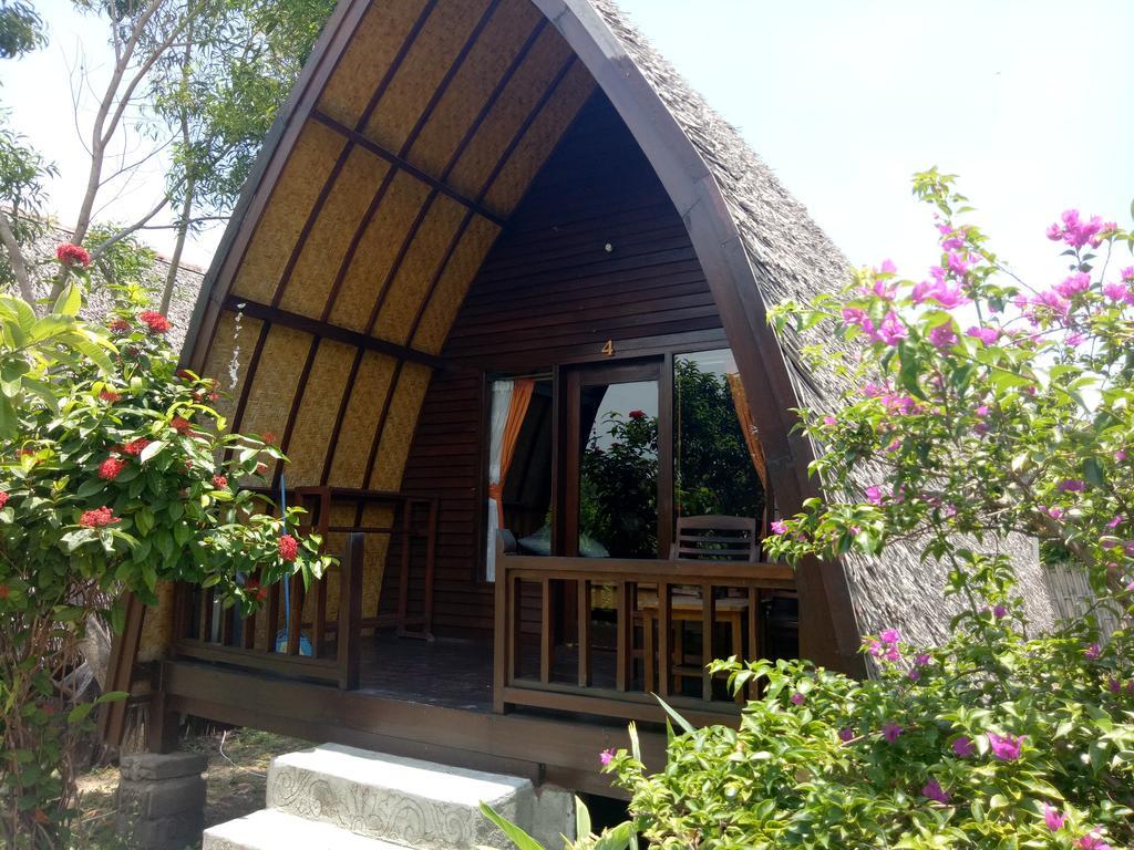 ホテルRose Bungalow Pemenang エクステリア 写真