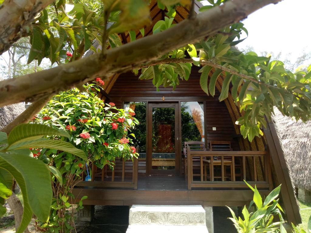ホテルRose Bungalow Pemenang エクステリア 写真