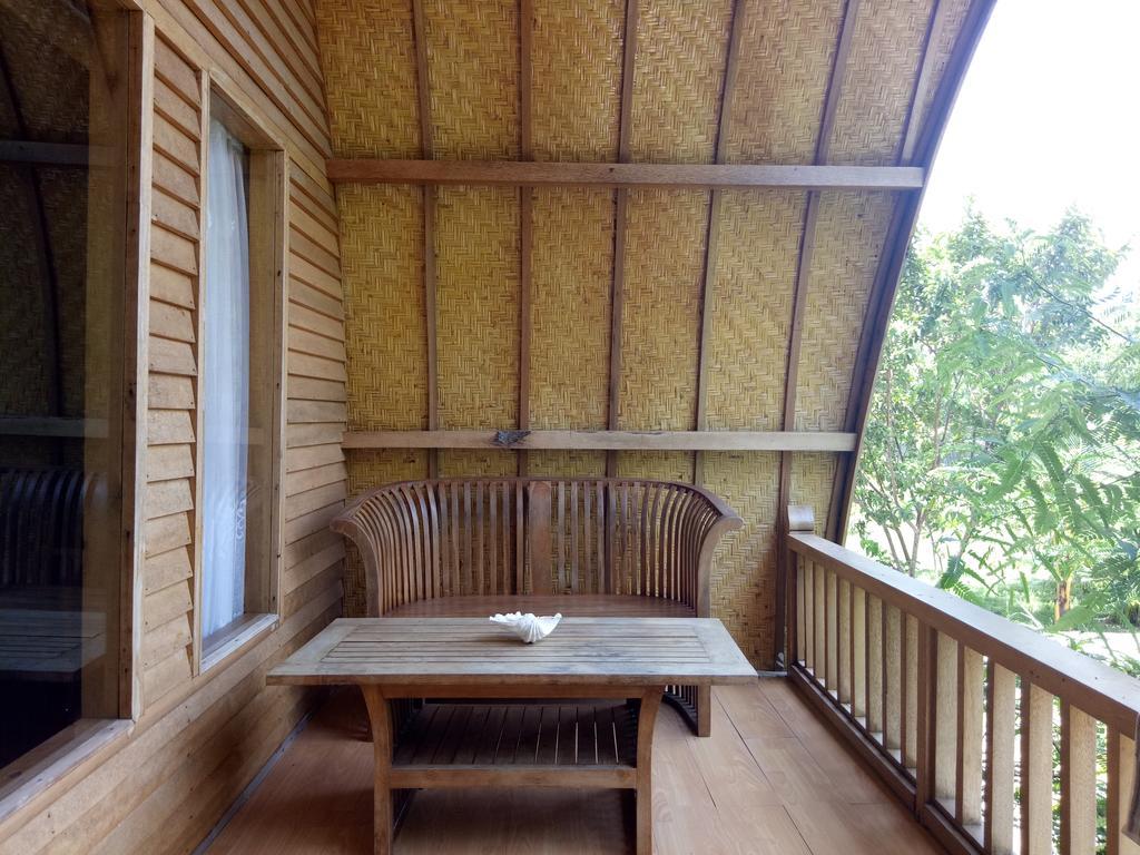 ホテルRose Bungalow Pemenang エクステリア 写真