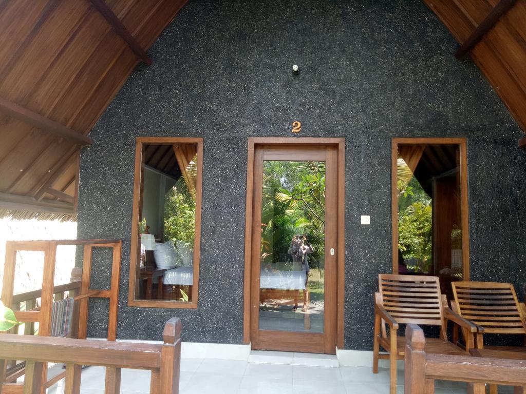 ホテルRose Bungalow Pemenang エクステリア 写真