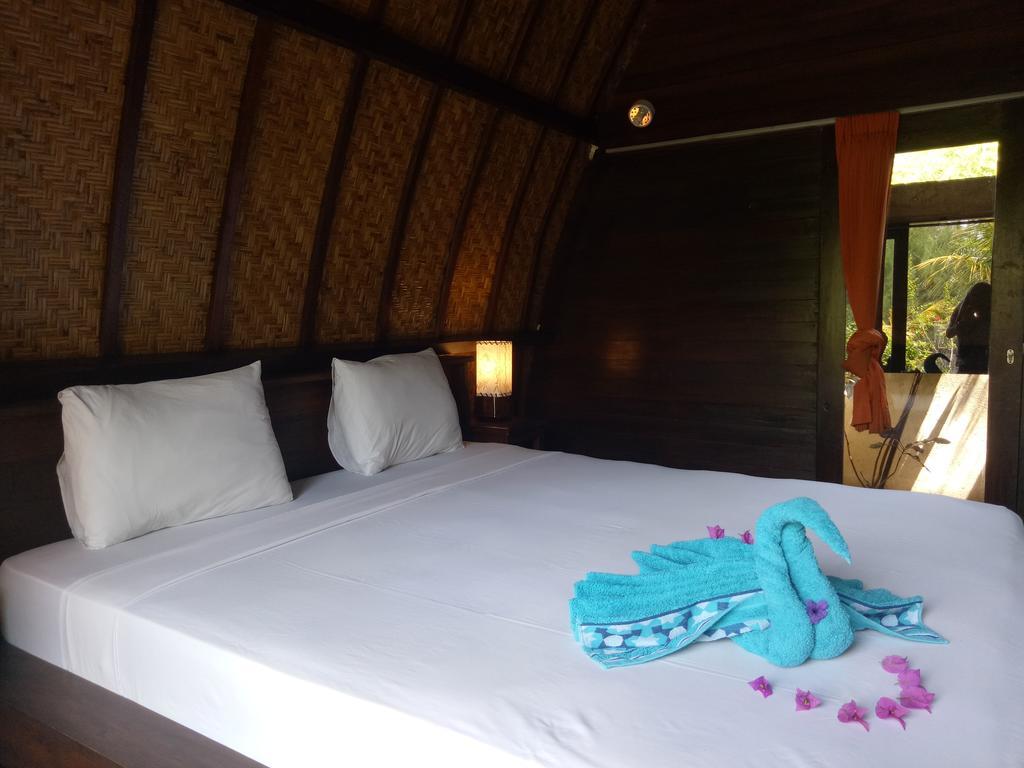 ホテルRose Bungalow Pemenang エクステリア 写真