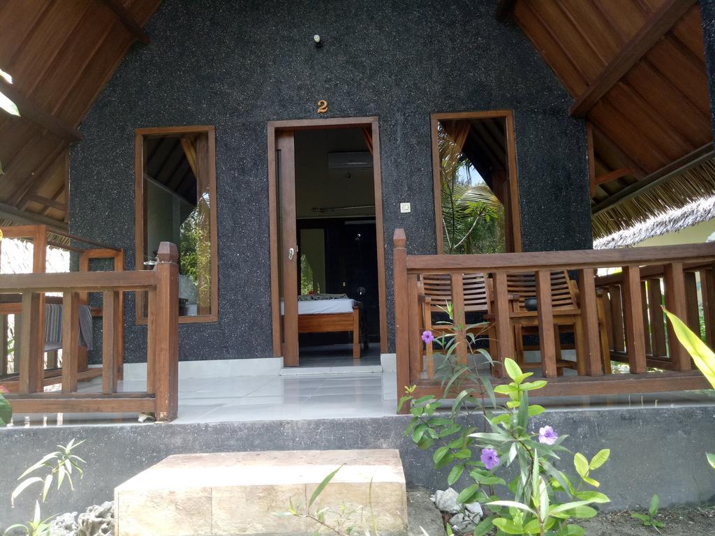 ホテルRose Bungalow Pemenang エクステリア 写真